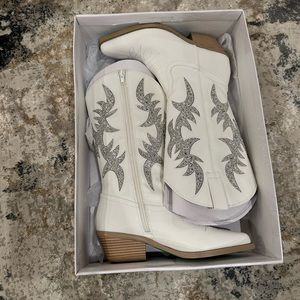 Betsy Johnson Rhinestone Embellished Western Boot Size 7 Brand New NEVER WORN